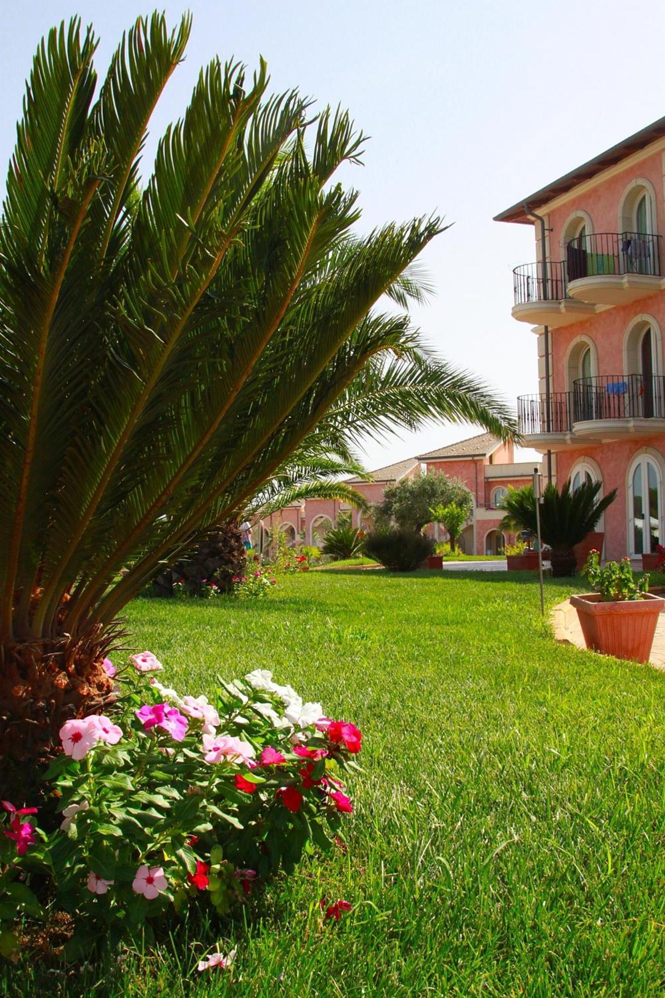 Bv Airone Resort Marina di Sibari Exterior photo